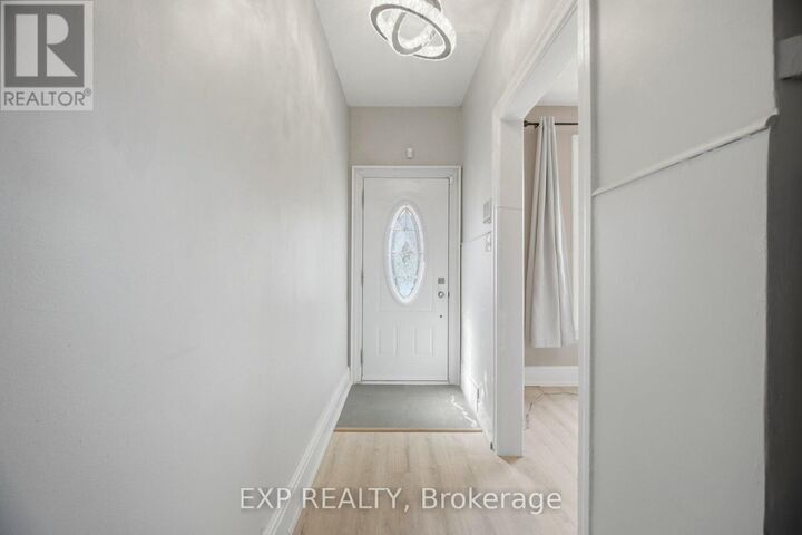 Property Photo:  38 Madison Avenue  ON L8L 5Y4 