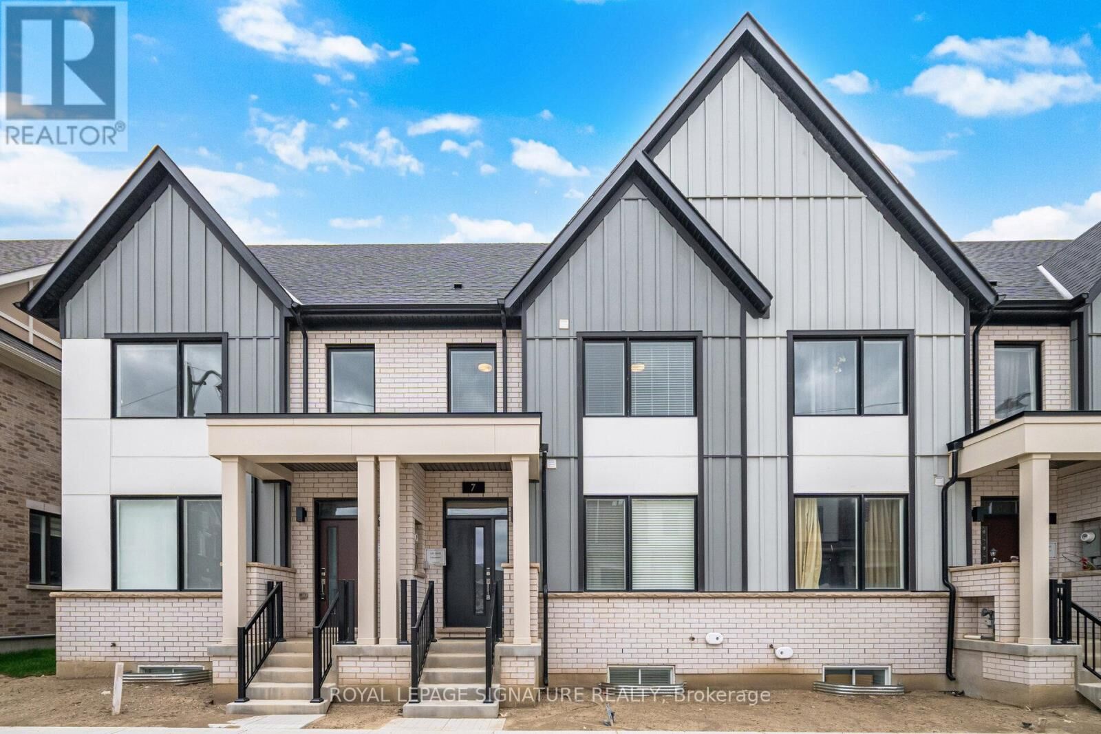Property Photo:  7 Moosehead Drive  ON L7A 5L9 