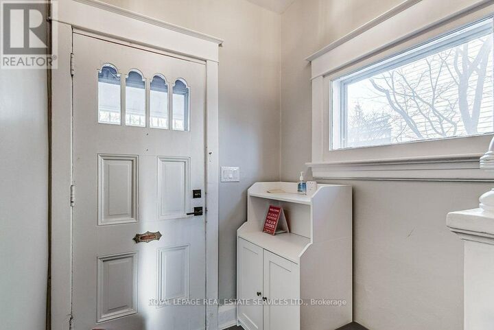 Property Photo:  416 Reynolds Street  ON L6J 3M4 