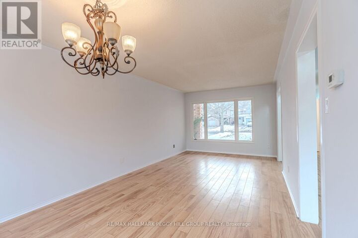 Property Photo:  111 Garden Drive  ON L4N 5T9 