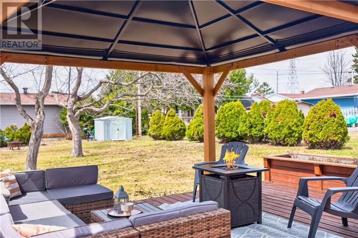 Property Photo:  1561 Agincourt Avenue  ON P3A 3J8 