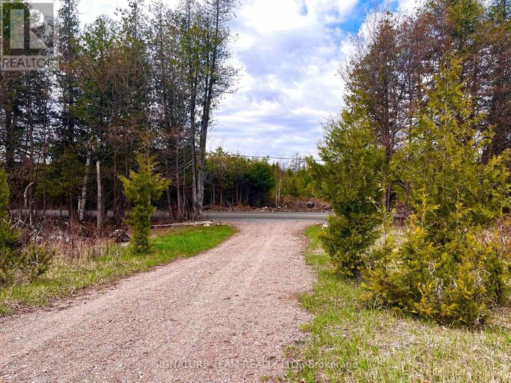Property Photo:  1102 Colton Road  ON K7V 3Z5 