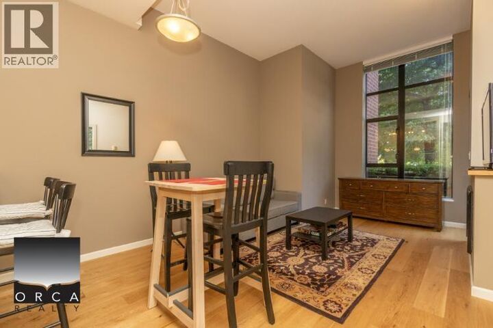 Property Photo:  11 East Royal Avenue 102  BC V3L 0G9 