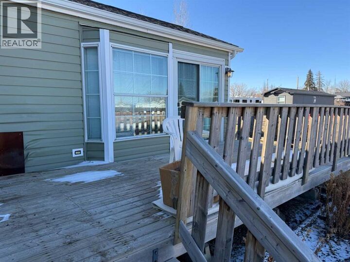 Property Photo:  36 Roseglen Drive  AB T0J 2W0 
