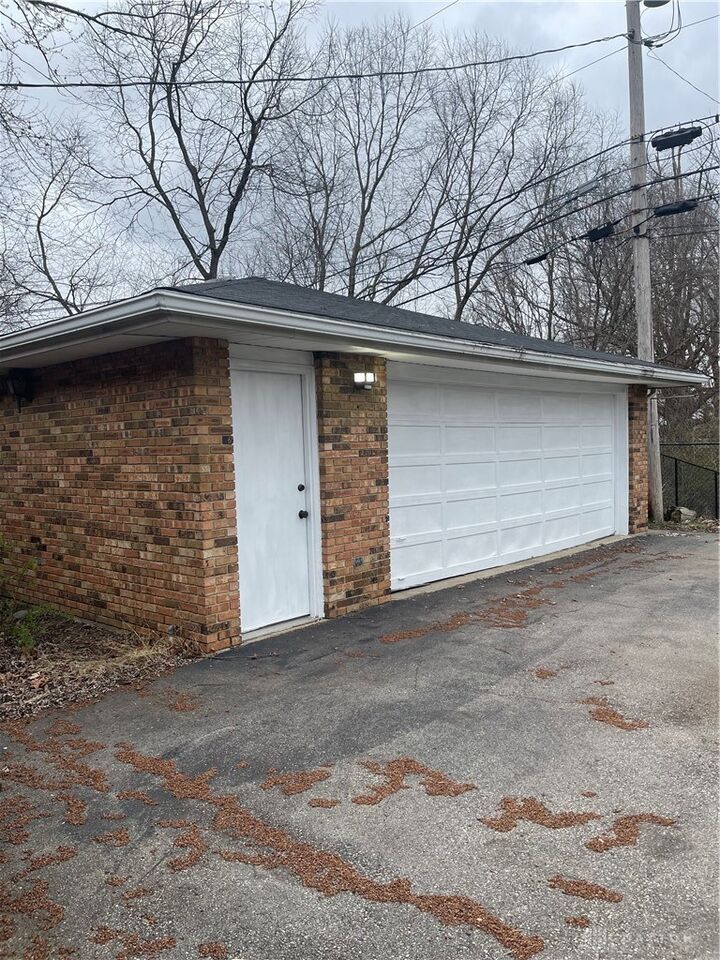 Property Photo:  213 Vine Street 215  OH 45324 