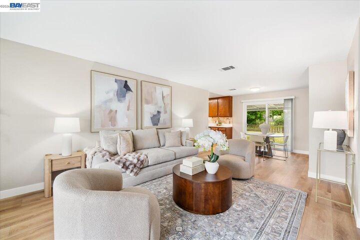 Property Photo:  1572 Hollyhock St  CA 94551 
