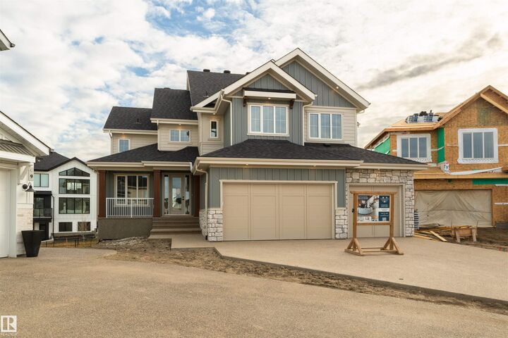 8 Jardin Place — photo 1