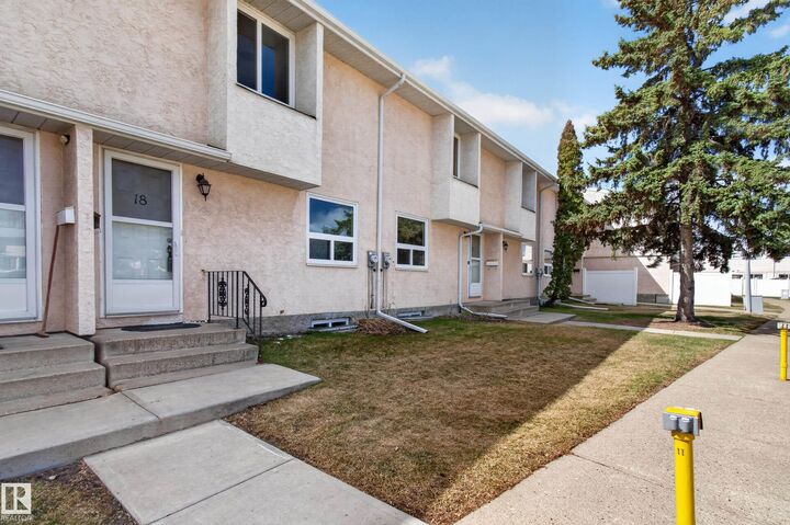 Property Photo:  18 Lakewood Village NW  AB T6K 2B3 