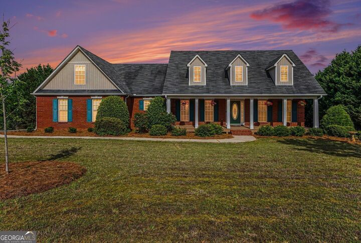 Property Photo: 604 Windermere Court GA 30228