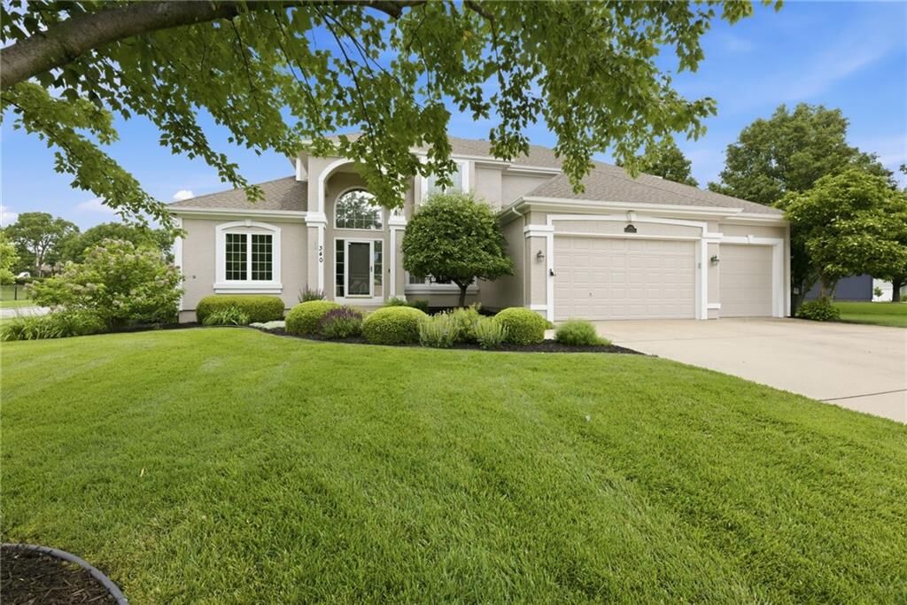 Property Photo:  340 SE Chelsea Drive  MO 64063 