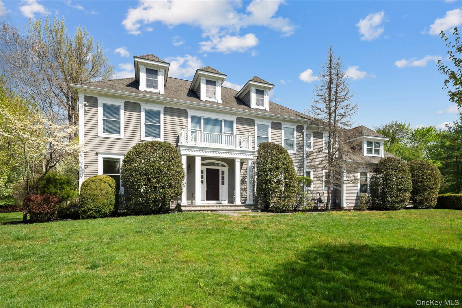 Property Photo:  11 Hollow Tree Road  NY 10510 