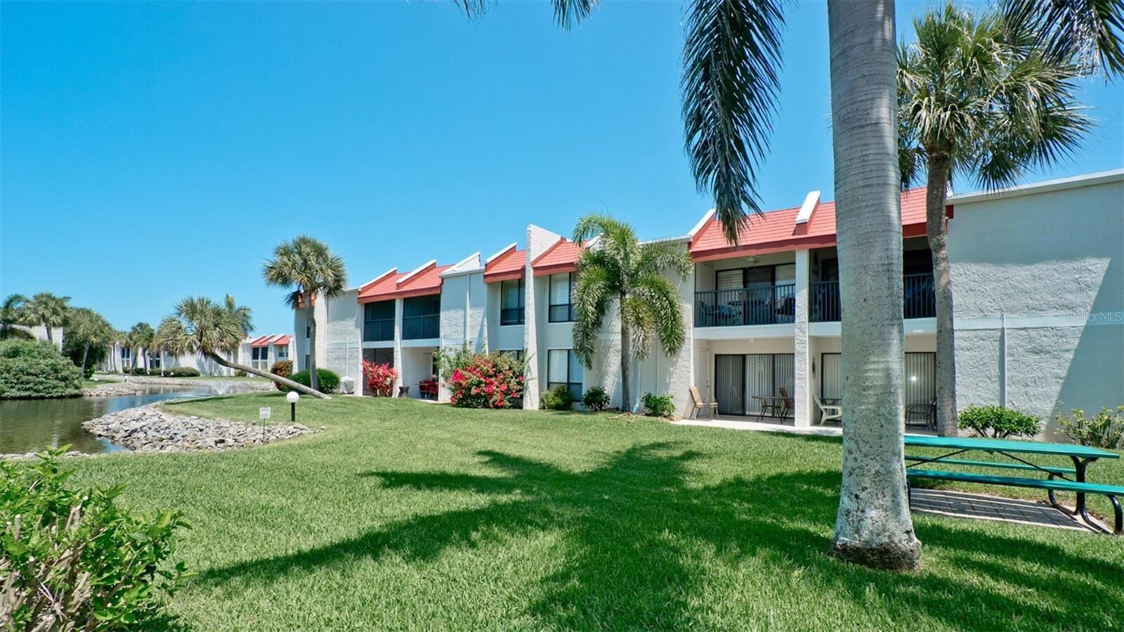 Property Photo:  1801 Gulf Drive N 184  FL 34217 