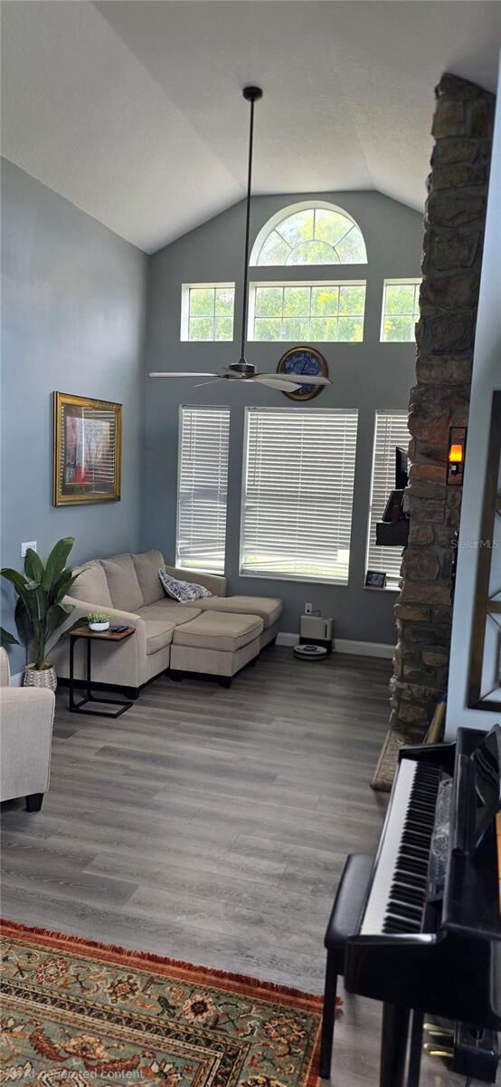 Property Photo:  2743 Running Springs Loop  FL 32765 