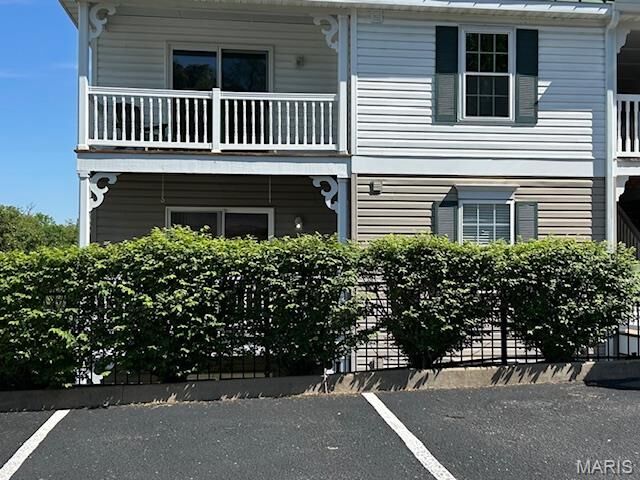 Property Photo:  1112 Arbor Creek Drive 2D  MO 63122 