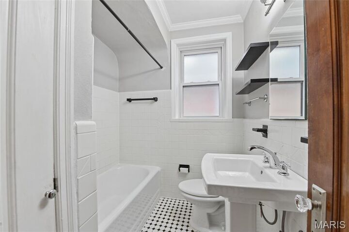Property Photo: 5746 Pernod Avenue MO 63139