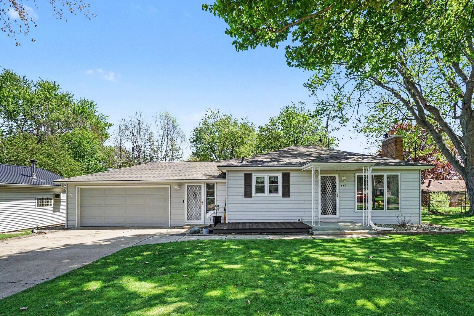 Property Photo: 457 Orchard Lane MI 49015