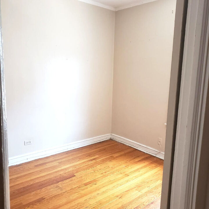 Property Photo:  