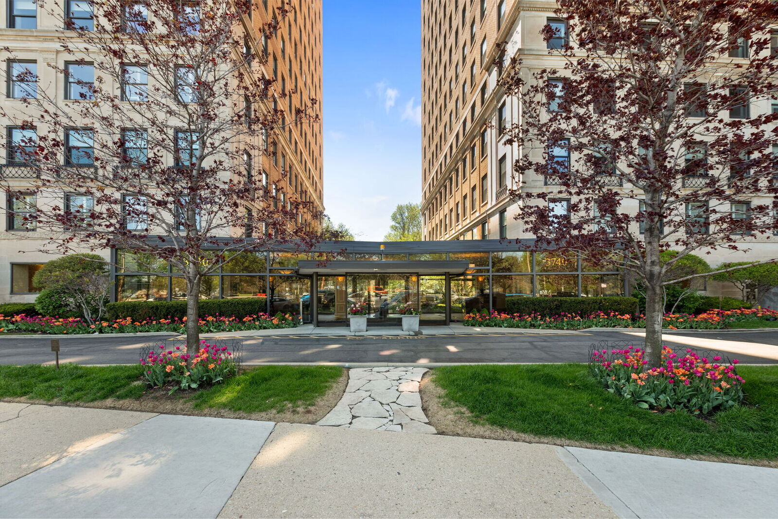 Property Photo:  3730 N Lake Shore Drive 11A  IL 60613 