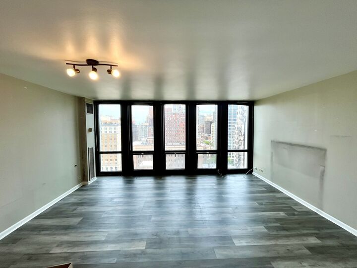 Property Photo:  1 E Scott Street 1602  IL 60610 