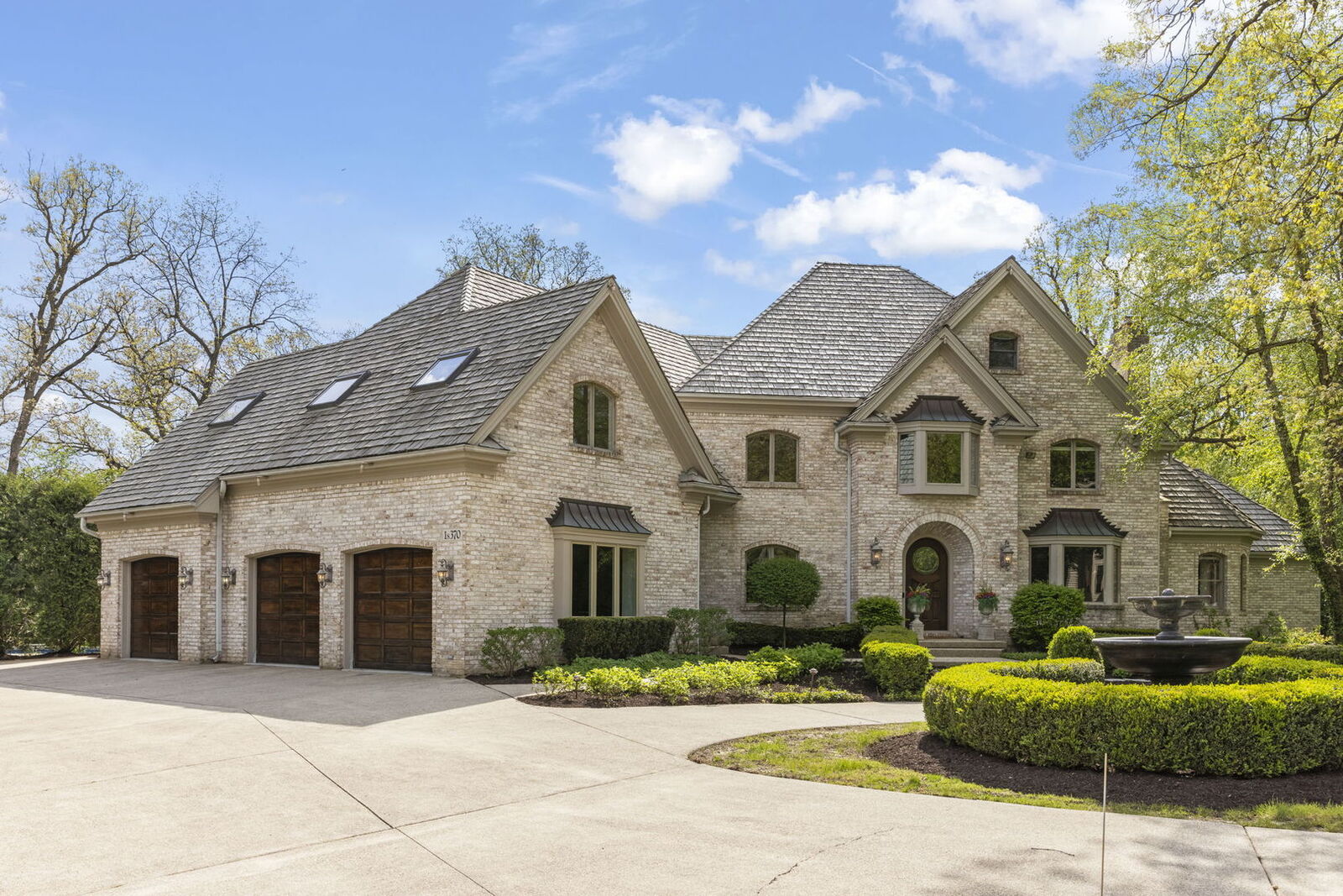 Property Photo:  1S370 Winfield Road  IL 60189 