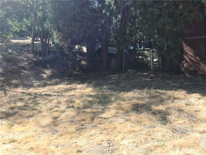 Property Photo:  24814 Edelweiss  CA 92325 