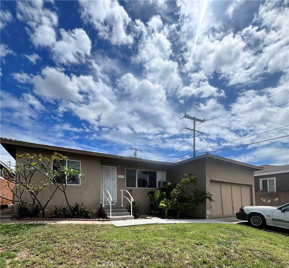 Property Photo:  11914 N Hastings Drive Drive  CA 90605 