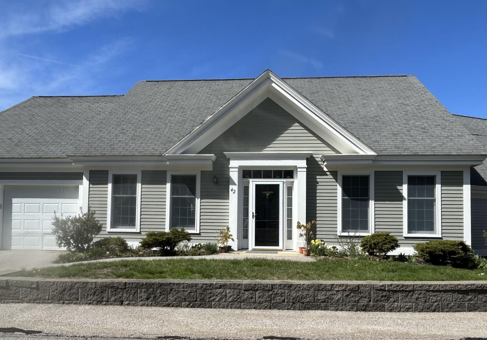 Property Photo:  42 Farragut Way 42  ME 04043 
