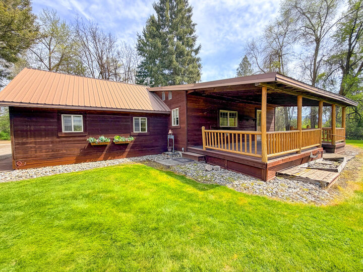 Property Photo:  617 Arden Hill Rd  WA 99114 