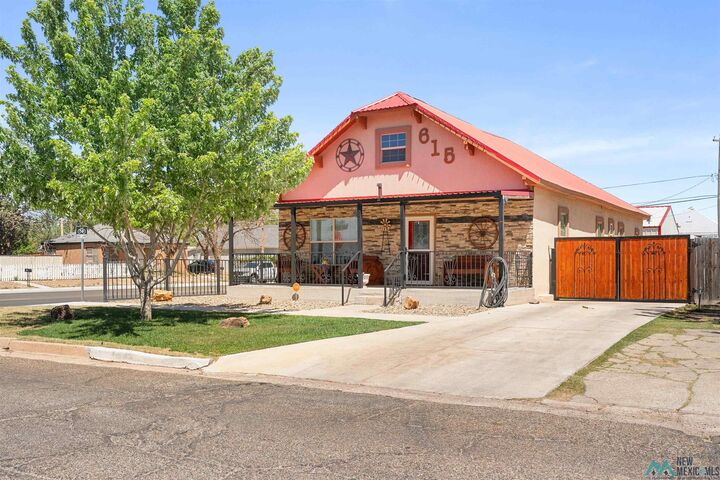 Property Photo: 615 Gidding Street NM 88101