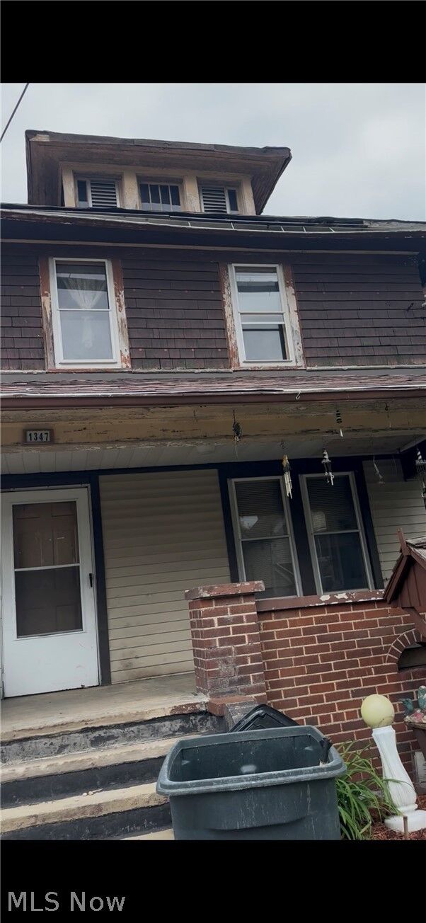 Property Photo:  1347 Andrus Street  OH 44301 