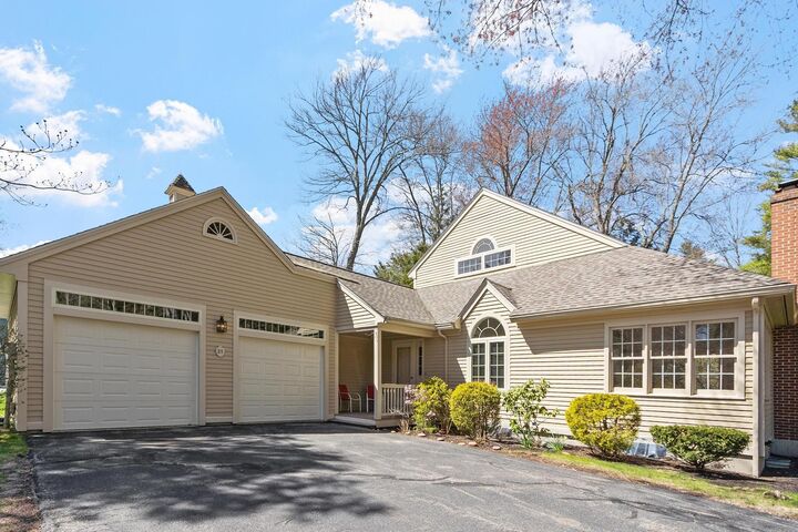 Property Photo:  21 Peninsula Drive  NH 03885 