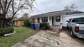 Property Photo: 3527 S Ewing Avenue TX 75216
