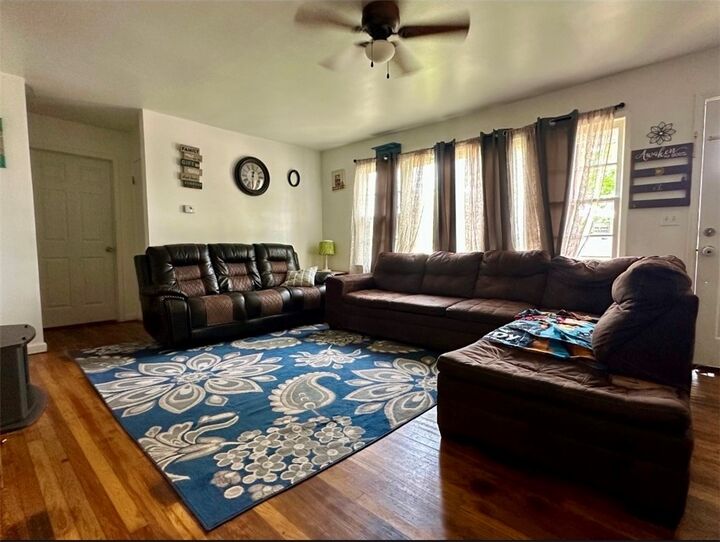 Property Photo:  505 W Sherman Avenue  AR 72601 