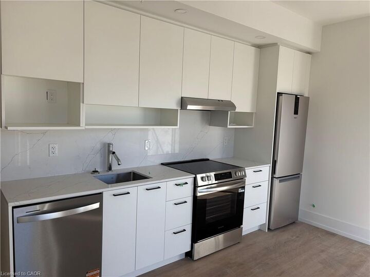 Property Photo:  206 King Street W 907  ON L8P 1A5 