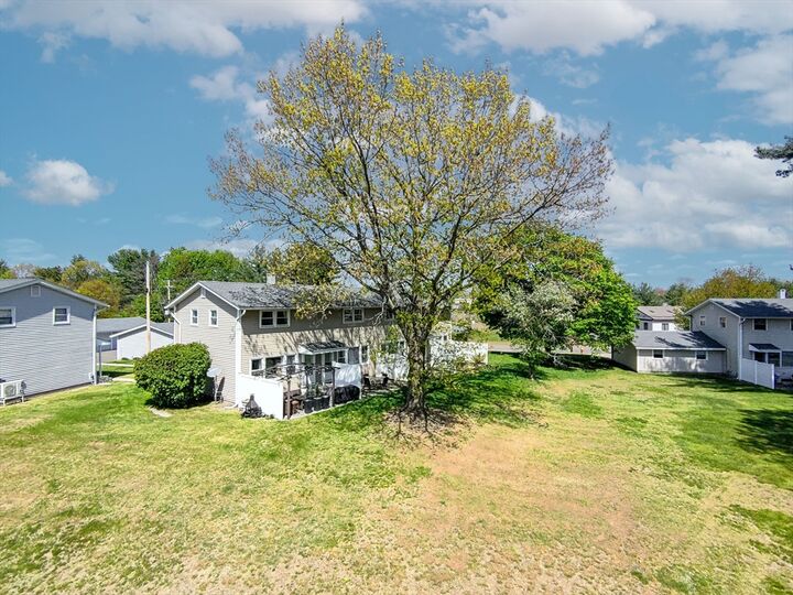 Property Photo:  68 Honeysuckle Dr 68  MA 01022 