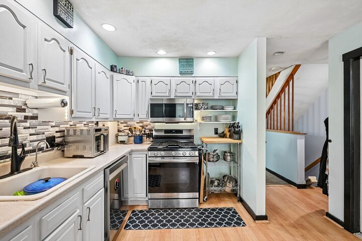 Property Photo:  42 Wrentham Rd 42  MA 01602 