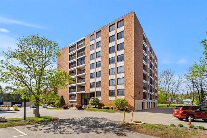 Property Photo:  51 Melrose St 2D  MA 02176 