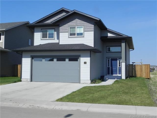 Property Photo:  18 Cross Street  AB T4L 0J4 
