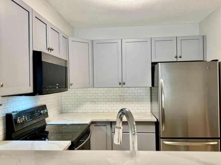 Property Photo:  2518 Fish Creek Boulevard SW 1212  AB T2Y 4T5 