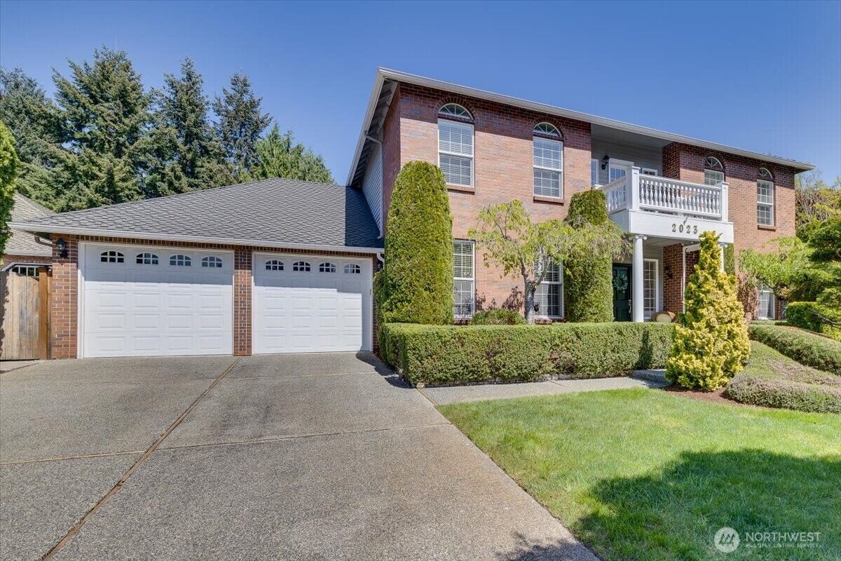 Property Photo:  2023  151st Way SE  WA 98012 