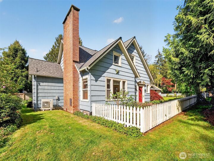 Property Photo: 6906 NE Carpenter Ln WA 98346