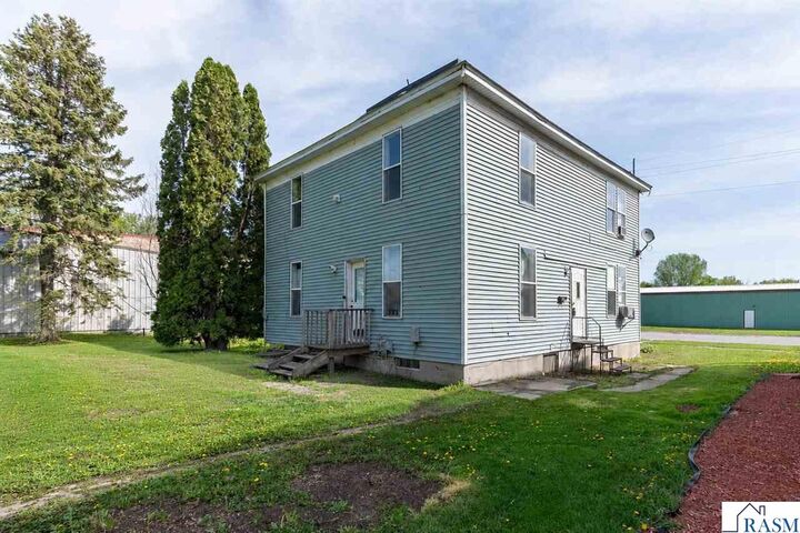 Property Photo:  5 N Front Street  MN 56073 