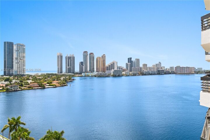 Property Photo:  3600 Mystic Pointe Dr 1616  FL 33180 