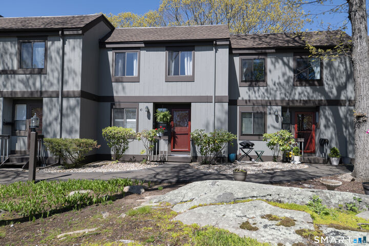 Property Photo:  21 Harbour Village C  CT 06405 