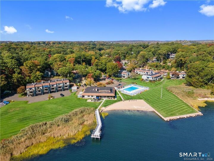 Property Photo: 21 Harbour Village C CT 06405
