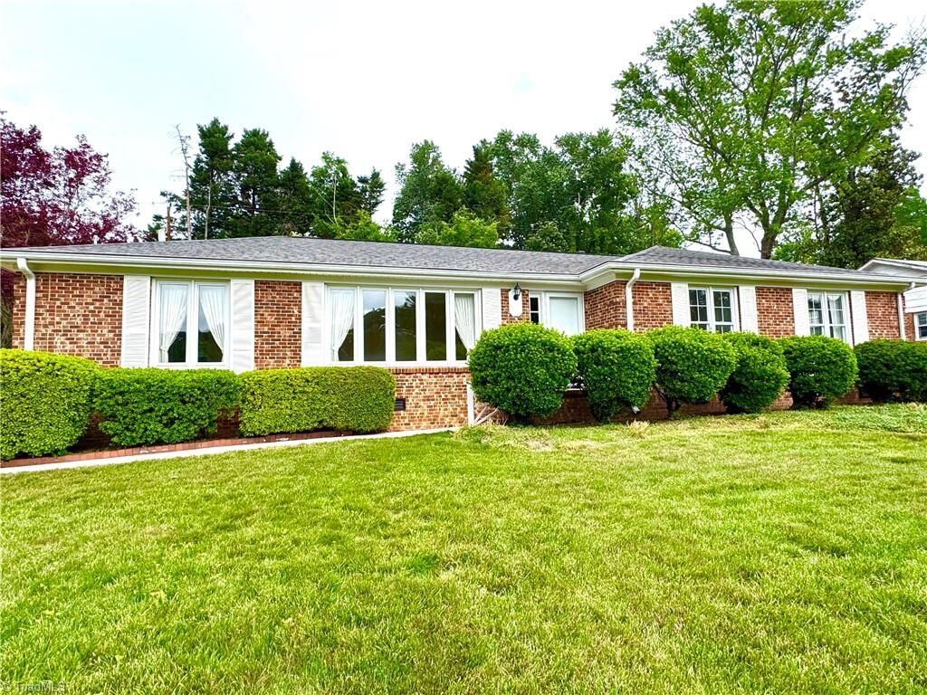 Property Photo:  3420 Glouchester Lane  NC 27410 