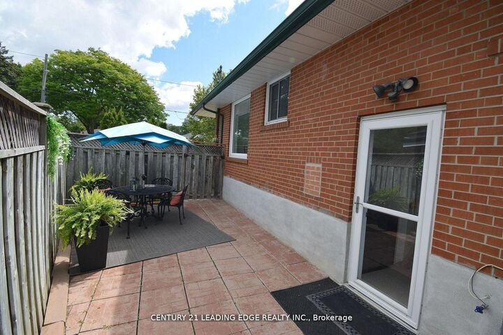 Property Photo:  84 Allanford Road  ON M1T 2N5 