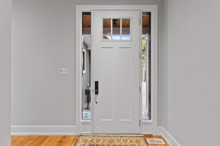 Property Photo: 3047 Grenville Drive ON L5A 2P6