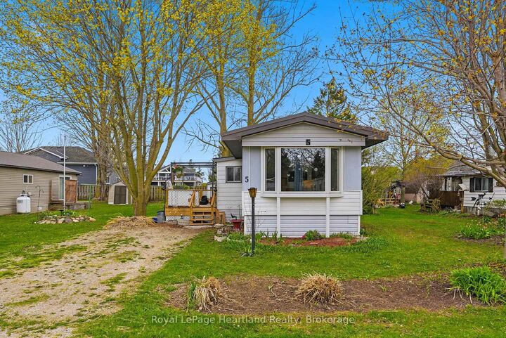 5 Trailer Park Road — photo 1