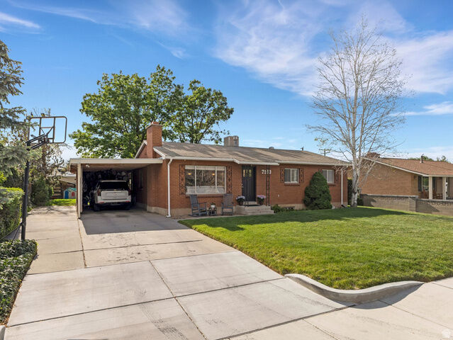 Property Photo:  7168 S 1700 E  UT 84121 